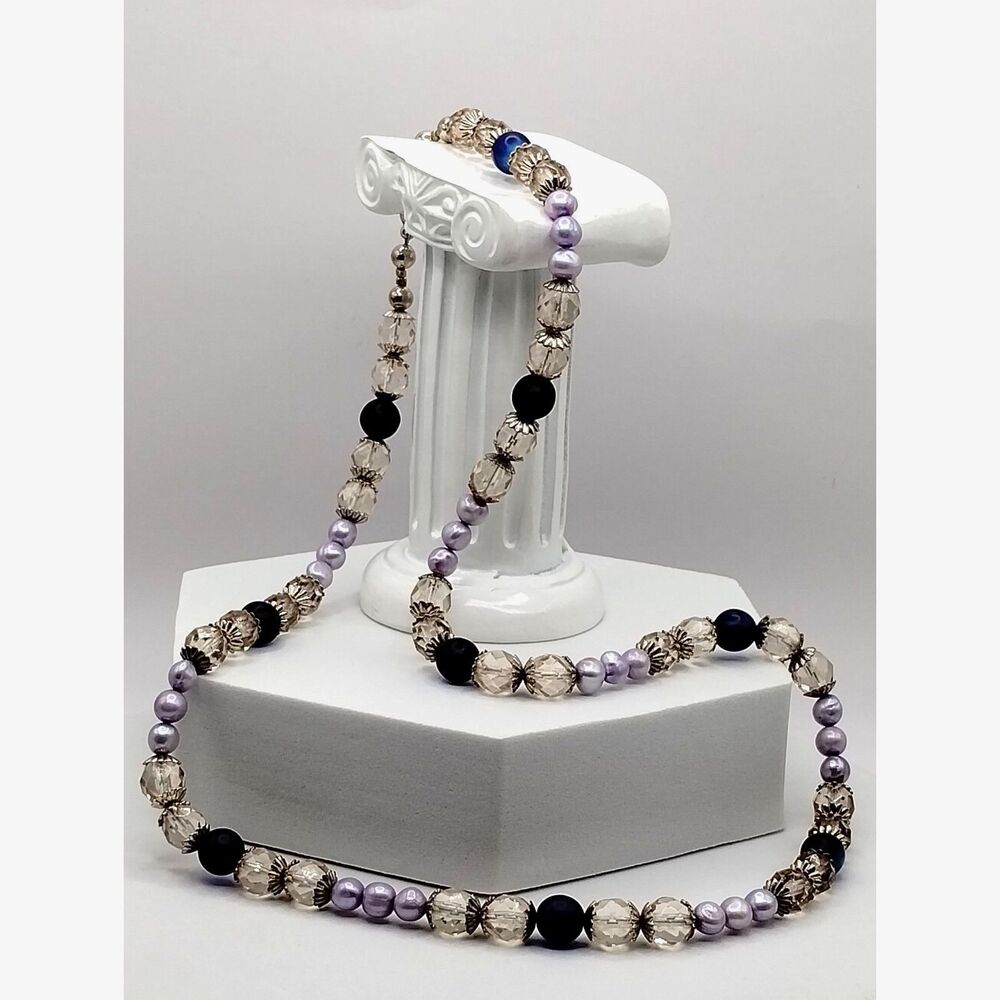 Vintage Beautiful Necklace of Acrylic Beads in Navy Blue, Lavender and Crystal